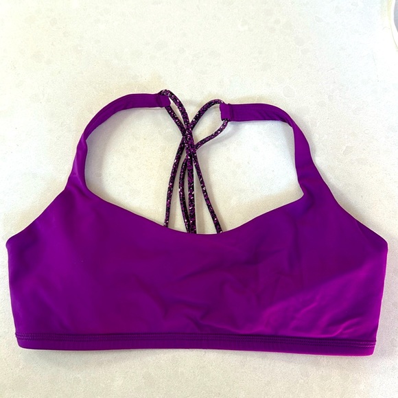 Lululemon sports bra - Picture 1 of 3